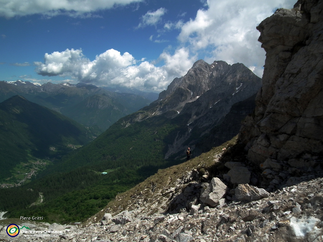 48 spettacolare vista verso il Fop e la Valcanale....JPG